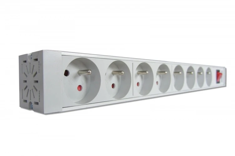 Digitus Listwa zasilająca PDU 19" RACK 8xTyp E, 1.8m 1xSchuko, 16A, wł./wył., aluminiowa