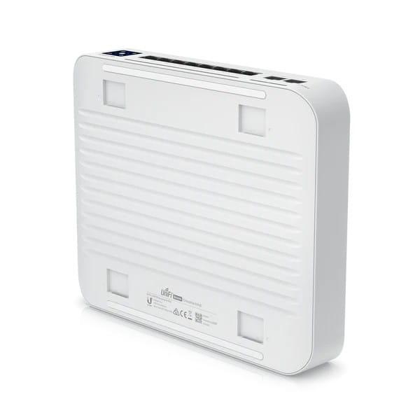 UBIQUITI Przełącznik UniFi 8 PoE USW-Enterprise-8-PoE
