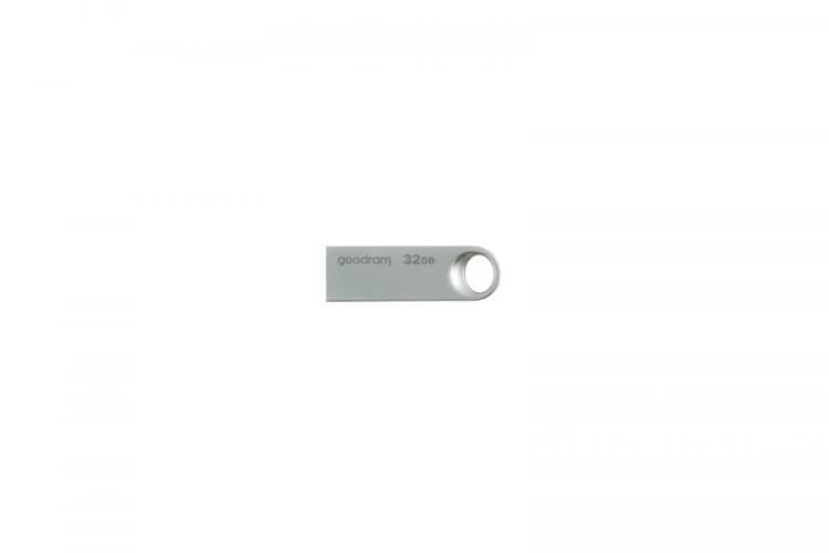 GOODRAM Pendrive UNO3 32GB USB 3.2 Gen1 srebrny