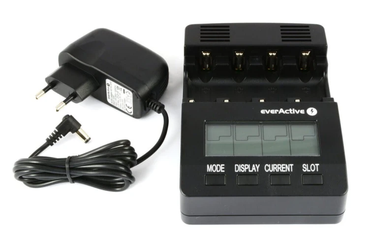 everActive Ładowarka procesorowa NC-3000 do akumulatorków AA/AAA/C/D