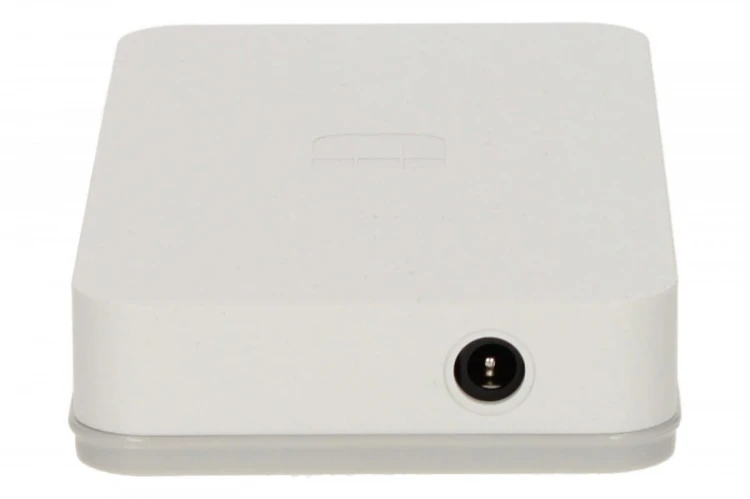 D-Link switch 8-port 8xFE