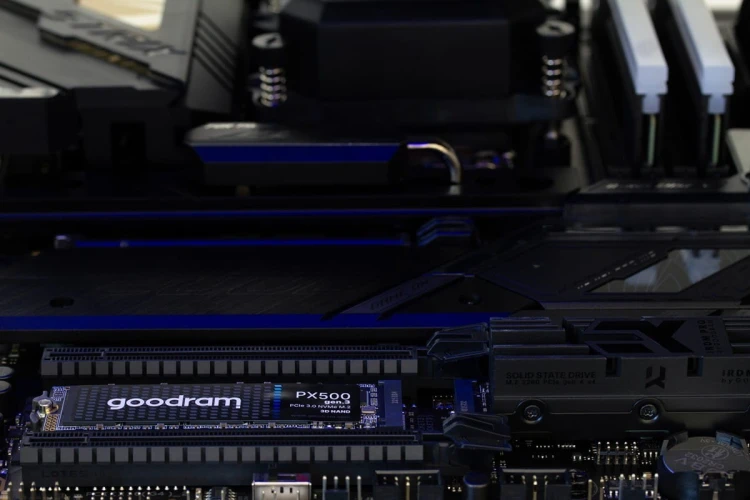 GOODRAM Dysk SSD PX500-G3 1TB M.2 PCIe 3x4 NVMe 2280 3300/2700