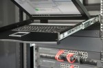 Digitus Konsola 19 LCD z touchpad KVM 8 portów 1U komplet kabli (8xDS-19231) klawiatura US