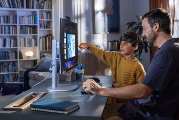 HP Inc. Komputer EliteStudio 8 All-in-One G1i U5-235 512GB/16GB/W11P/27   A55S6ET