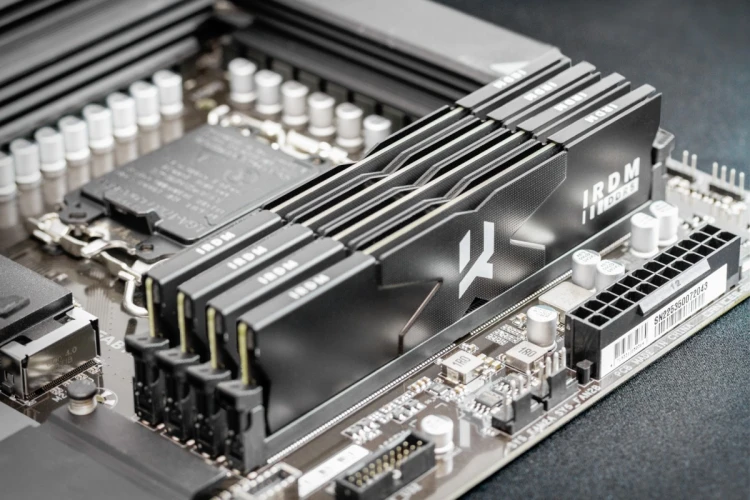 GOODRAM Pamięć DDR5 IRDM 16GB(1*16GB)/8000 CL36 czarna
