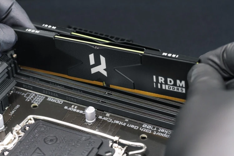GOODRAM Pamięć DDR5 IRDM 32GB(2*16GB)/8000 CL36 czarna
