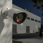 CEE Atrapa kamery tubowej, diody IR LED, IR1800 W biała, 2xAA, ABS