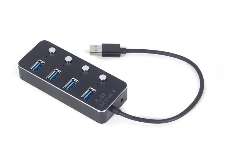 Gembird HUB 4-portowy USB 3.1 (Gen 1) z przełącznikami czarny