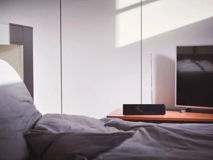 Philips Antena wewnętrzna TV z regulacją wzmocnienia, przewód koncentryczny 1.8m, 75Ohm, 3G/4G, DVB-T/T2