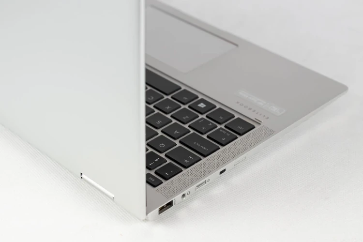 hp-elitebook-x360-1040-g5-lewy-tylny-rog.jpg