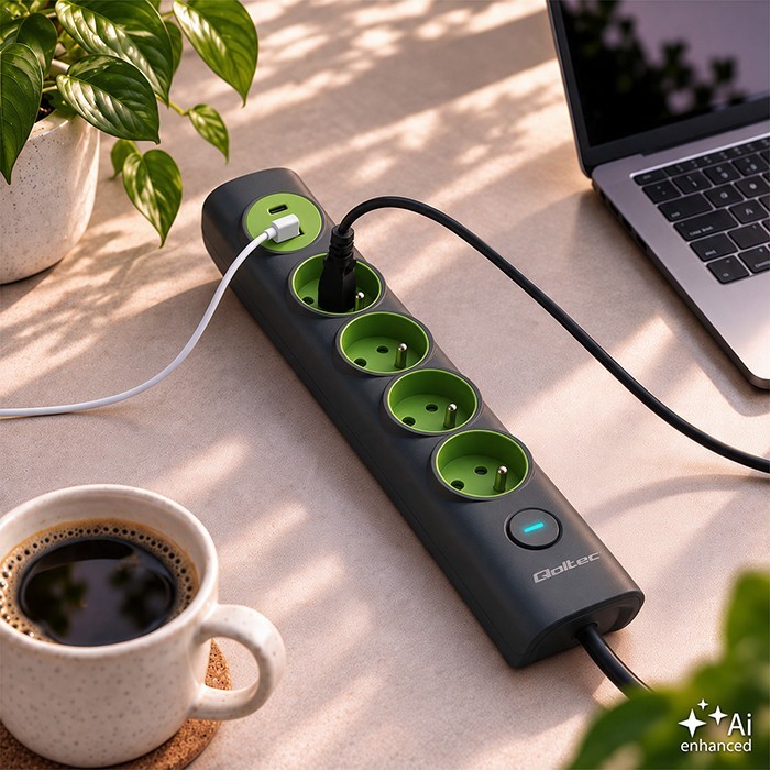 Qoltec Listwa zasilająca z podświetlanym włącznikiem | 4gniazda z uziemieniem | 1xUSB-C 15W | 1xUSB 12W | 1.8m